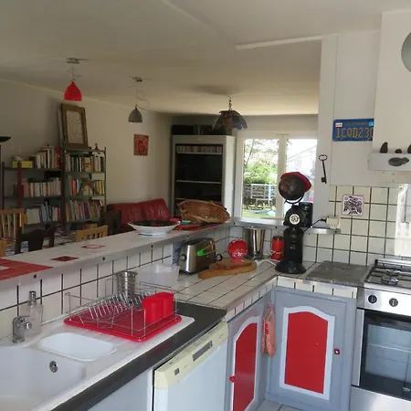 Maison Familiale Avec Piscine Hors Sol *